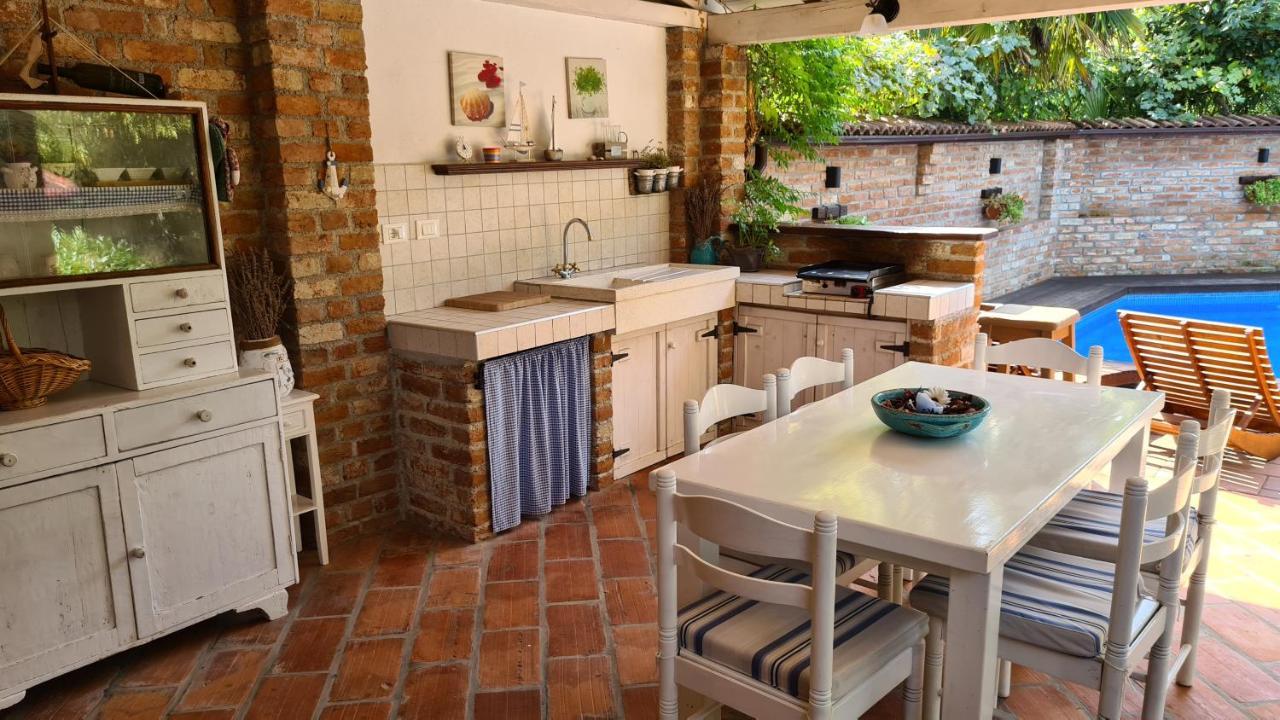 Villa Amalia Apartments マリンスカ エクステリア 写真