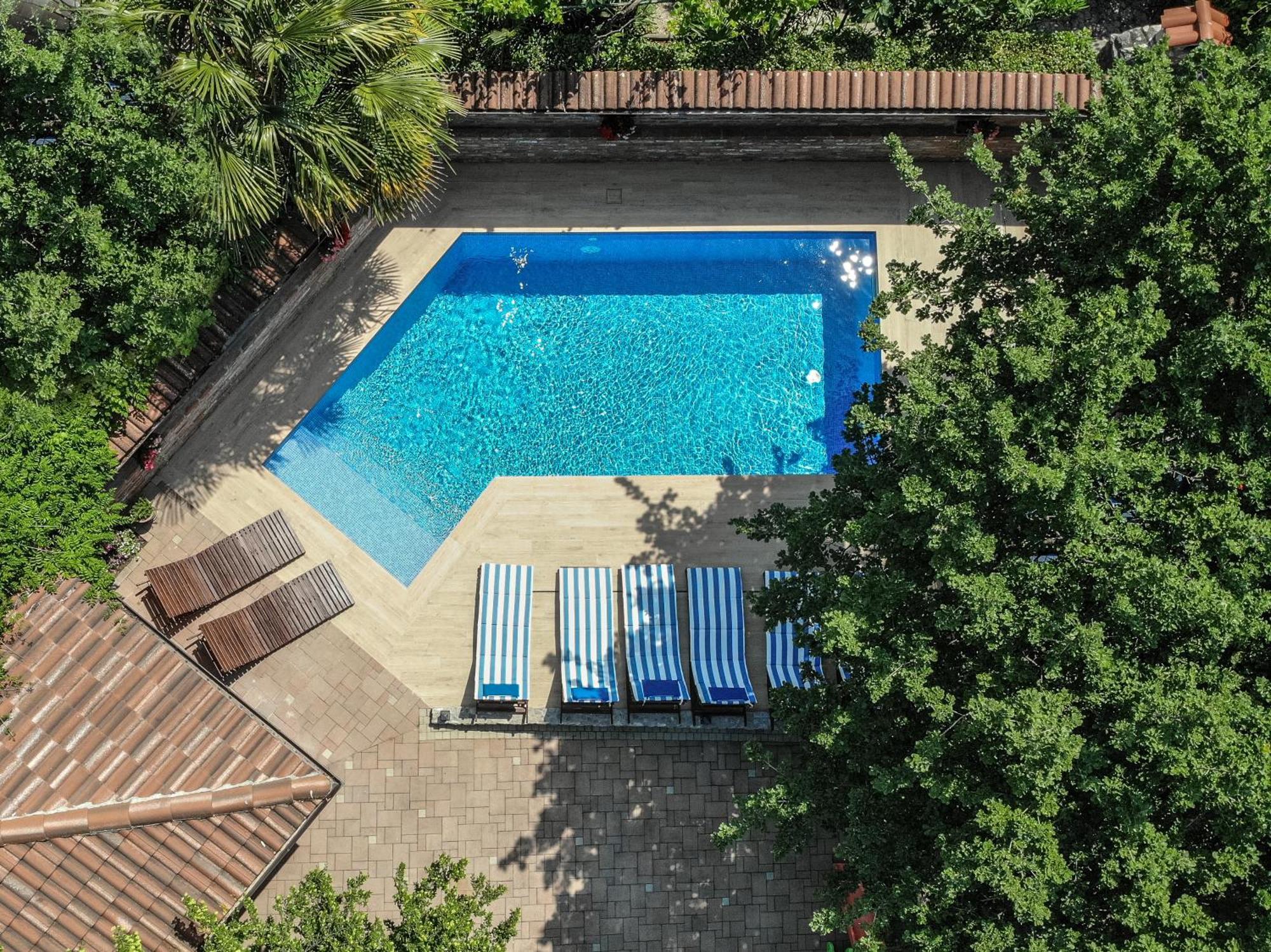 Villa Amalia Apartments マリンスカ エクステリア 写真
